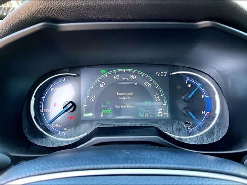 Used 2020 Toyota RAV4 Limited w/ Limited Grade Weather Package AWD/4WD image 27