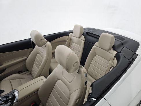Used 2020 Mercedes-Benz C 300 4MATIC Cabriolet image 23