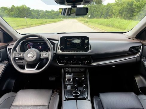 Used 2023 Nissan Rogue Platinum w/ Platinum Premium Package AWD/4WD image 9