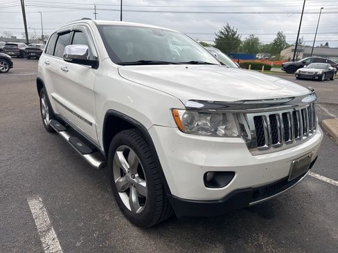 Used 2012 Jeep Grand Cherokee Overland image 2