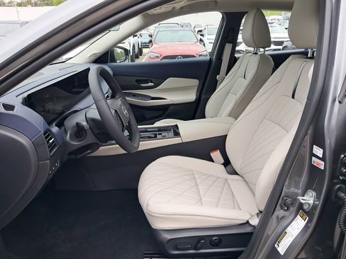 New 2026 Nissan Sentra SL w/ Floor Mat Package FWD image 10