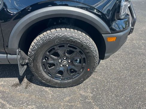 New 2025 Ford Bronco Sport Badlands w/ Sasquatch Badlands Package AWD/4WD image 9