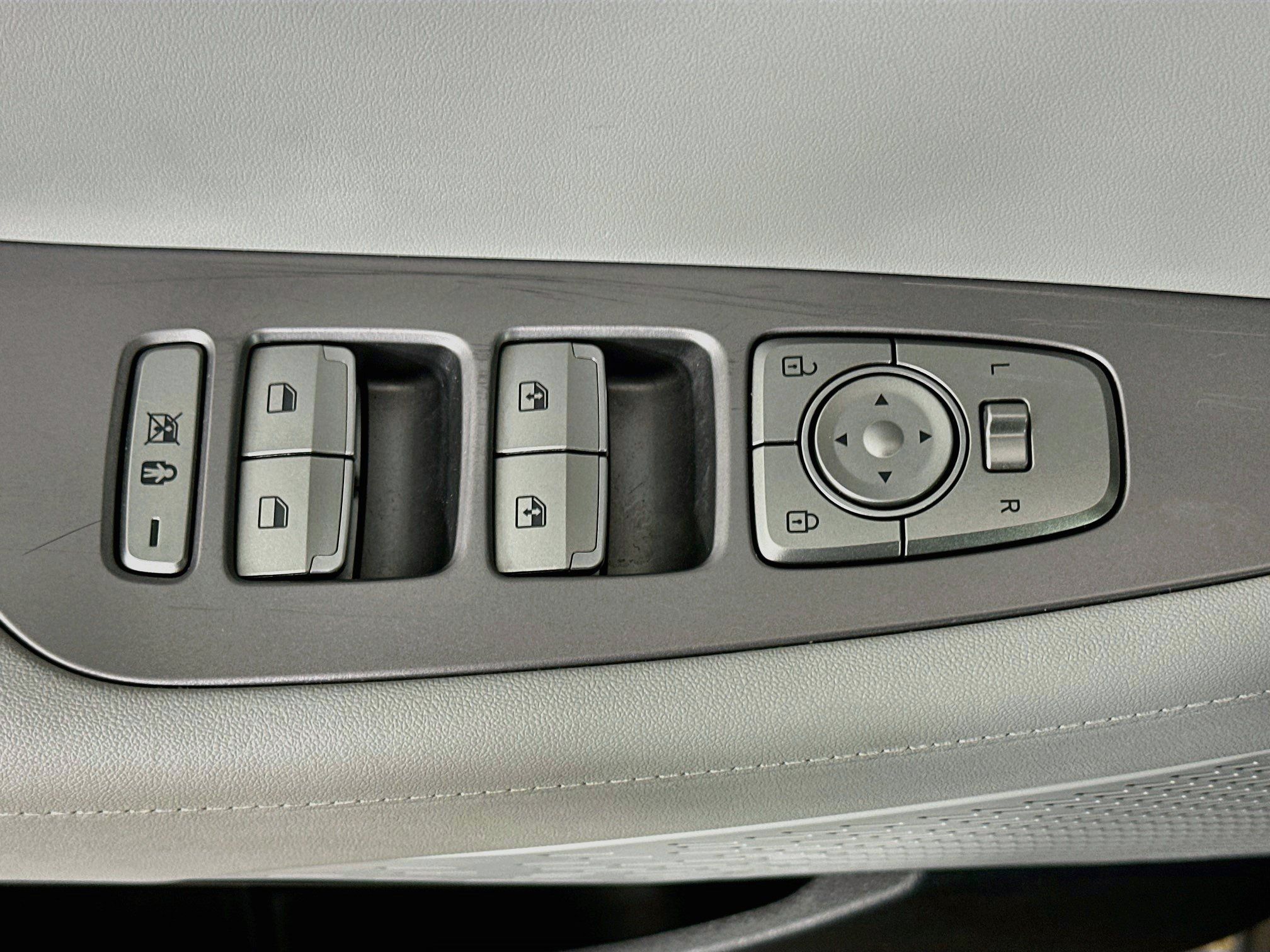 Used 2025 Hyundai Palisade SEL AWD/4WD image 15