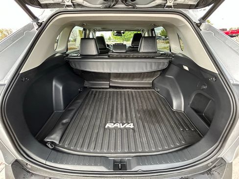 Used 2023 Toyota RAV4 XLE Premium AWD/4WD image 28