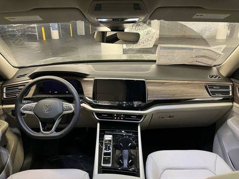 New 2026 Volkswagen Atlas SEL AWD/4WD image 7