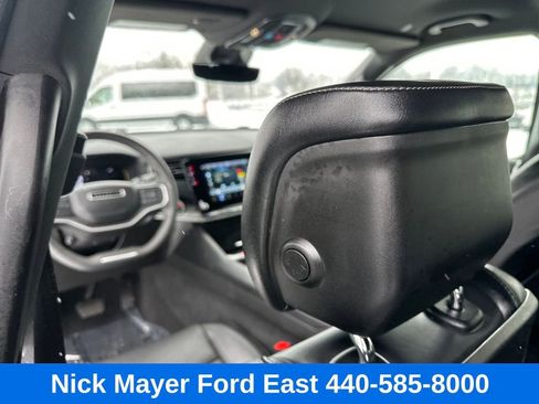 Used 2024 Jeep Wagoneer Series II image 29