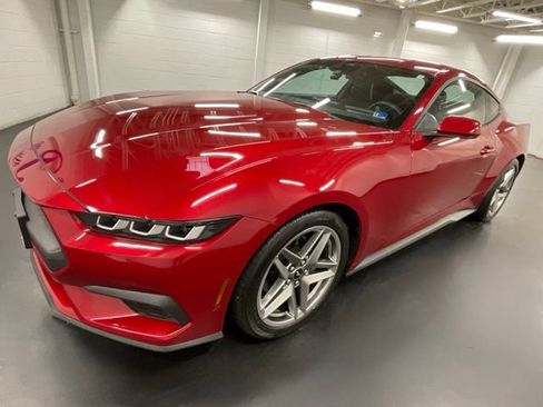 Used 2024 Ford Mustang Coupe RWD image 1