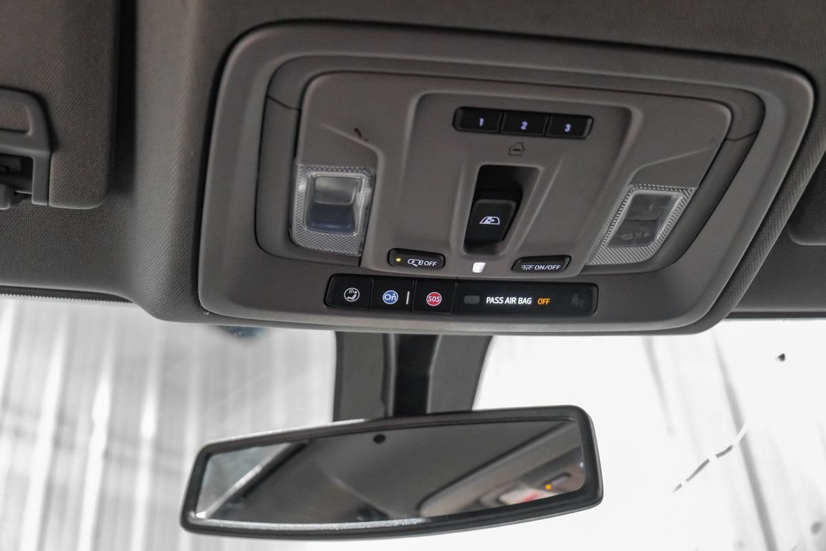 Used 2023 Chevrolet Silverado 2500 LTZ w/ LTZ Convenience Package AWD/4WD image 23