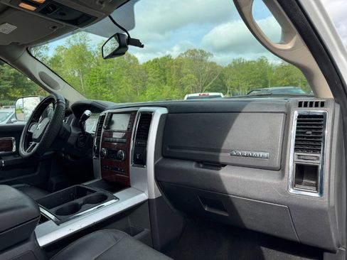 Used 2012 RAM 2500 Laramie w/ Cold Weather Group AWD/4WD image 19
