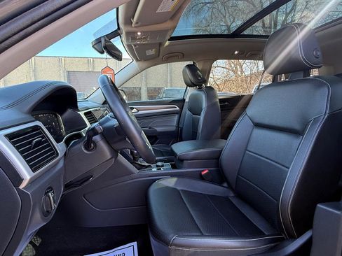 Used 2023 Volkswagen Atlas SE image 19