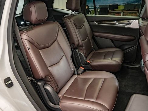 Used 2022 Cadillac XT6 Premium Luxury w/ LPO, Floor Liner Package AWD/4WD image 48
