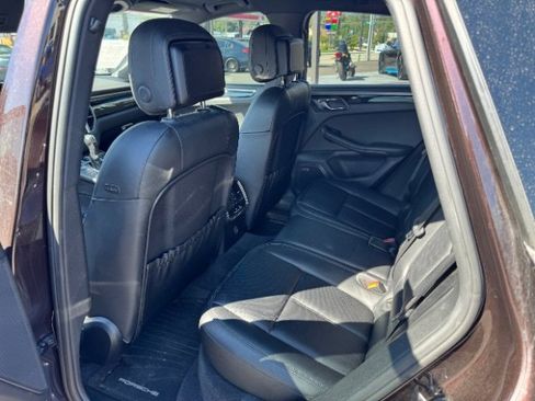 Used 2017 Porsche Macan S image 13