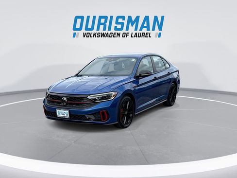 Used 2024 Volkswagen Jetta GLI 40th Anniversary Edition FWD image 4