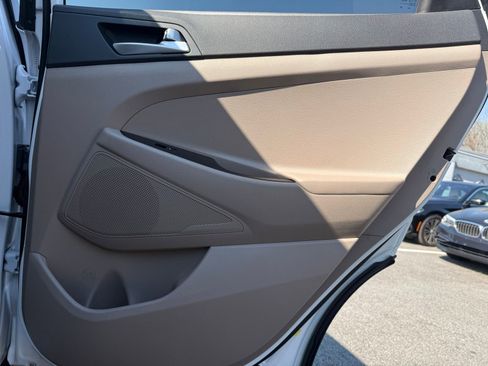 Used 2019 Hyundai Tucson SE image 28