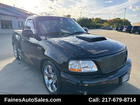 Used 2002 Ford F150 Lightning image 32