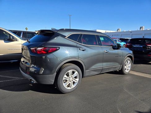 Used 2020 Chevrolet Blazer LT image 2
