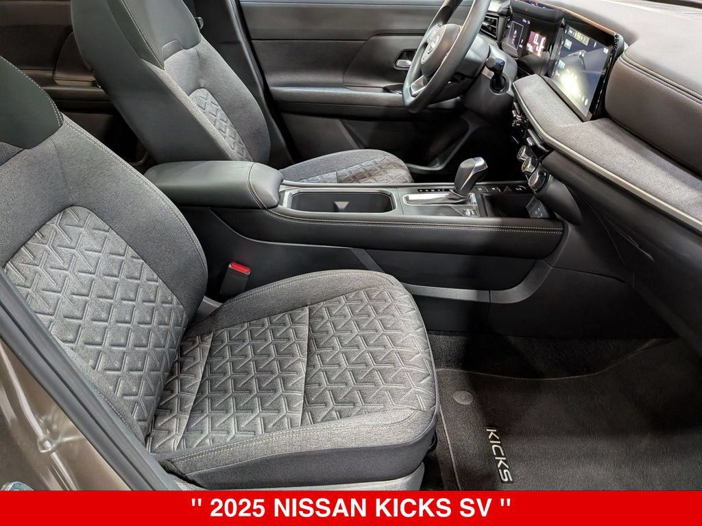 Certified 2025 Nissan Kicks SV w/ SV Premium Package AWD/4WD image 35