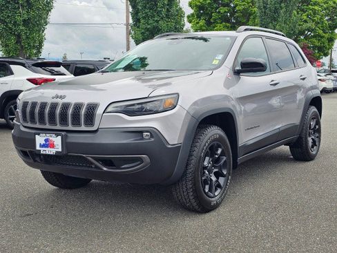 Used 2022 Jeep Cherokee Trailhawk w/ Premium Leather Package AWD/4WD image 7
