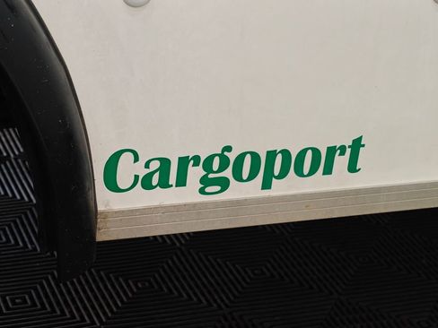 Used 2023 GMC Savana 3500 w/ Power Convenience Package image 32