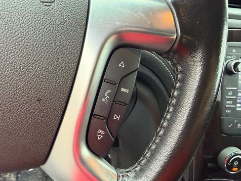 Used 2017 Chevrolet Traverse LT w/ Style and Technology Package image 30