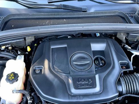 Used 2021 Jeep Grand Cherokee L Summit AWD/4WD image 30
