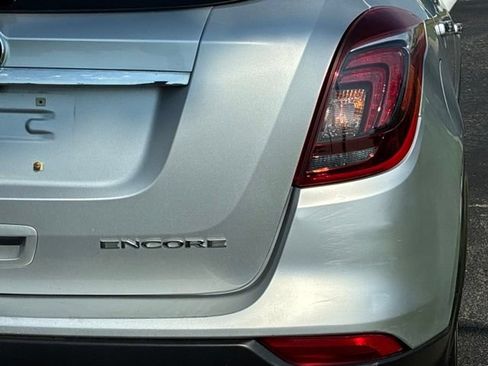 Used 2018 Buick Encore Preferred FWD image 14