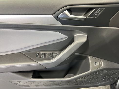 New 2025 Volkswagen Jetta SE image 10