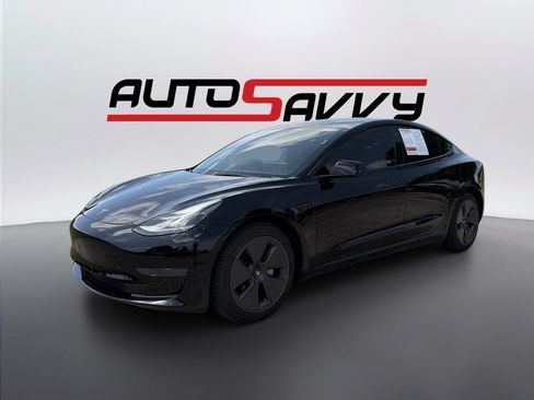 Used 2023 Tesla Model 3 Standard Range RWD image 1