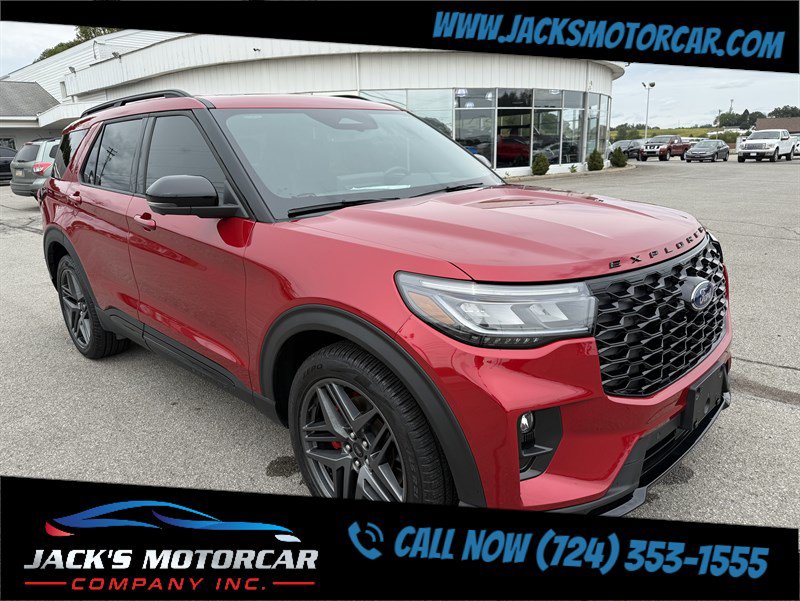 Used 2025 Ford Explorer ST AWD/4WD image 1