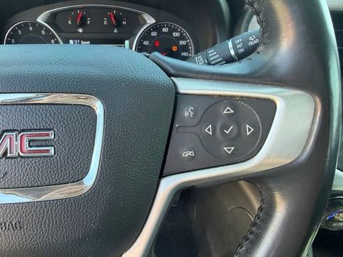 Used 2019 GMC Acadia SLT FWD image 16