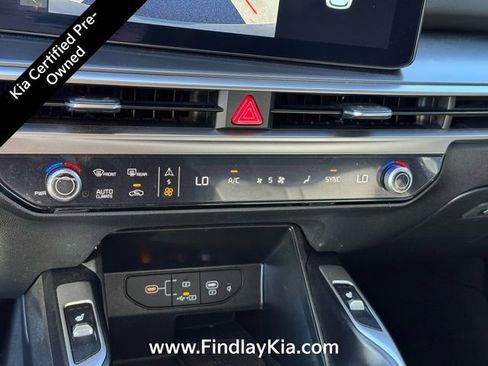 Certified 2024 Kia Sorento EX w/ Panoramic Sunroof Package FWD image 27