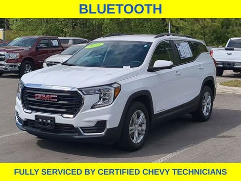 Used 2023 GMC Terrain SLE w/ Driver Convenience Package AWD/4WD image 12