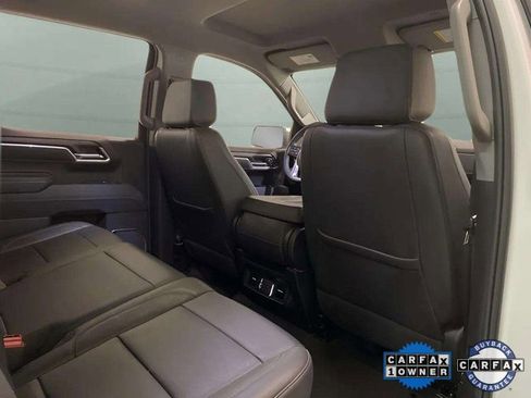 Used 2025 GMC Sierra 1500 SLT image 18