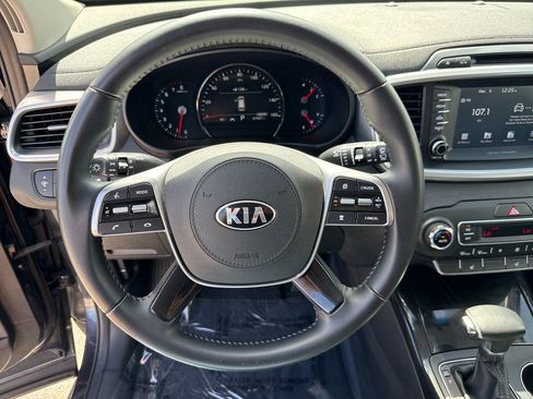 Used 2019 Kia Sorento EX image 15