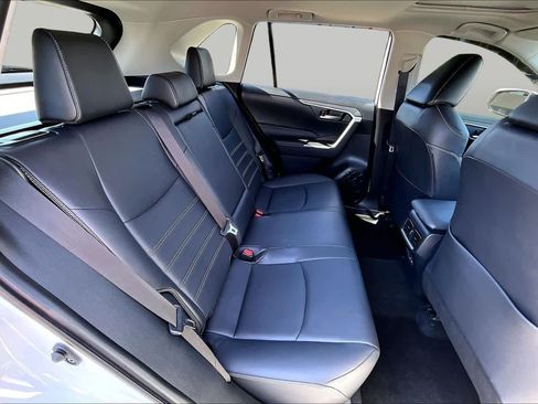 Used 2025 Toyota RAV4 XLE Premium FWD image 19