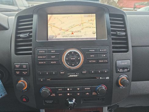 Used 2011 Nissan Pathfinder LE w/ Navigation Pkg image 16