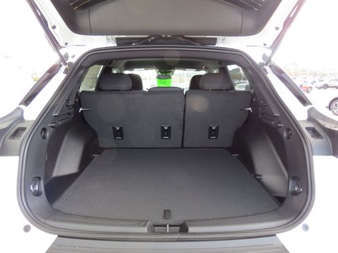 New 2026 Chevrolet Equinox EV LT image 10