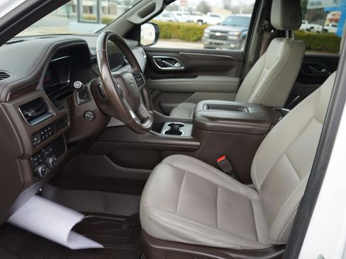 Used 2023 Chevrolet Tahoe Z71 w/ Luxury Package image 9