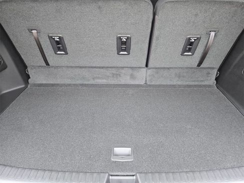 New 2026 Chevrolet Traverse LT image 18