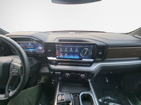 Used 2023 Chevrolet Silverado 1500 High Country AWD/4WD image 22