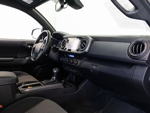 Used 2023 Toyota Tacoma TRD Sport image 21