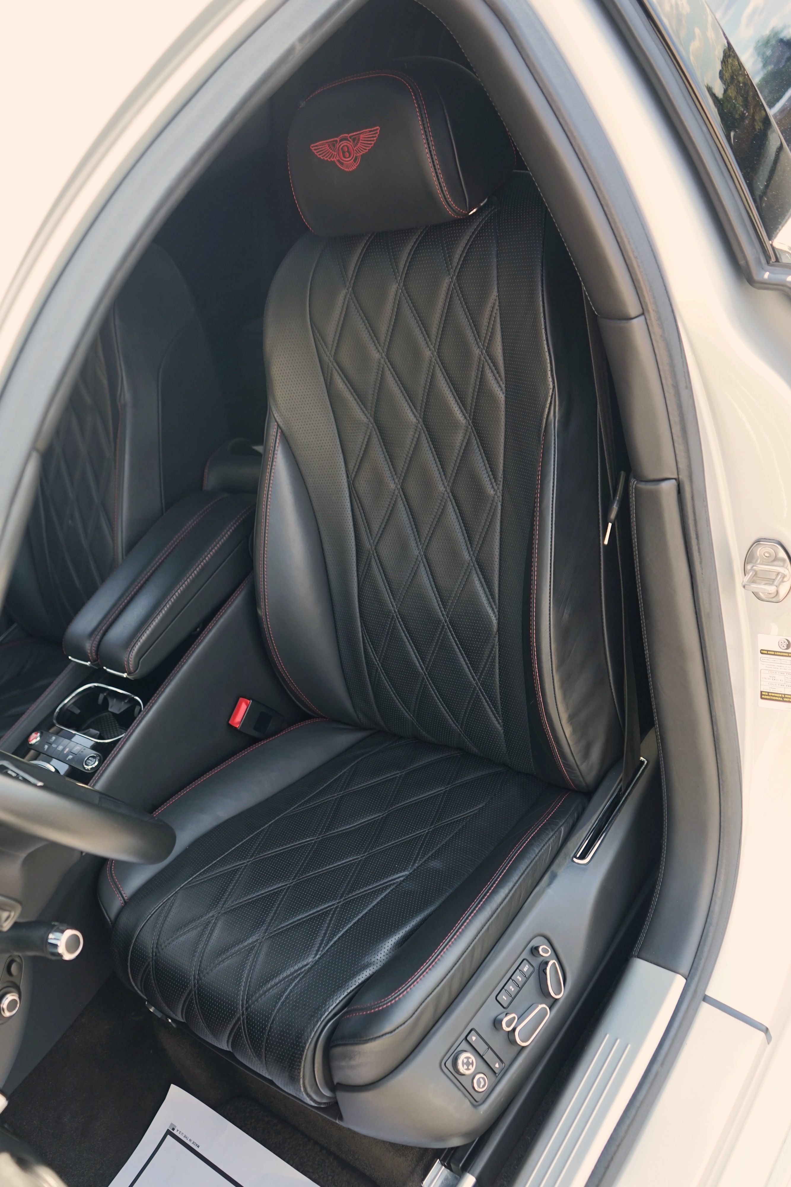 Used 2014 Bentley Flying Spur W12 AWD/4WD image 17