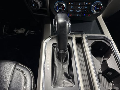 Used 2019 Ford F150 Lariat w/ Equipment Group 502A Luxury AWD/4WD image 23