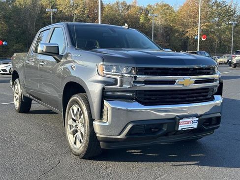 Used 2022 Chevrolet Silverado 1500 LT image 3