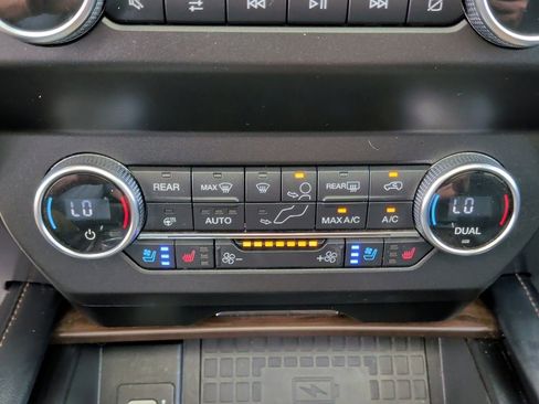 Used 2019 Ford Expedition Platinum AWD/4WD image 33