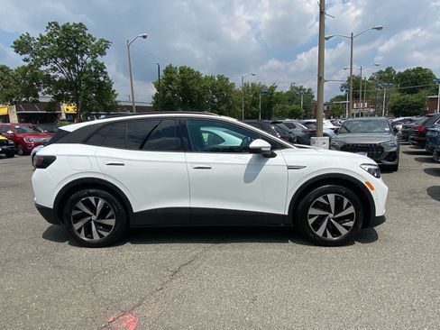 Certified 2023 Volkswagen ID.4 Pro RWD image 2