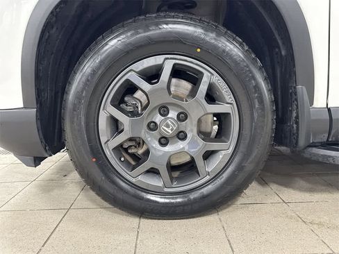 Used 2023 Honda Pilot TrailSport image 10