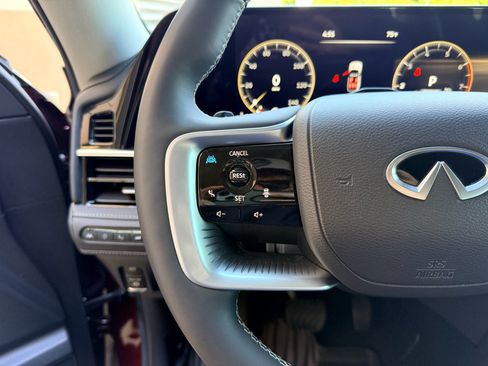 Used 2025 INFINITI QX80 Luxe RWD image 16