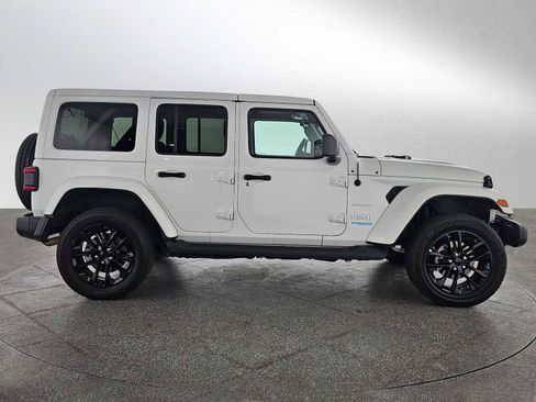 Used 2021 Jeep Wrangler Unlimited Sahara w/ Safety Group image 3