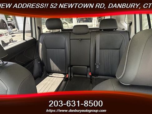 Used 2022 Volkswagen Tiguan SE AWD/4WD image 27
